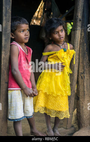 Les enfants du village, Araku permanent, de l'Andhra Pradesh, Inde Banque D'Images
