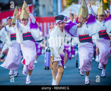Participants au festival Awa Odori à Tokyo, Japon Banque D'Images