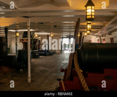 HMS Trincomalee, Musée National de la Marine royale, Hartlepool, County Durham, England, UK - vue sur le pont inférieur. Banque D'Images