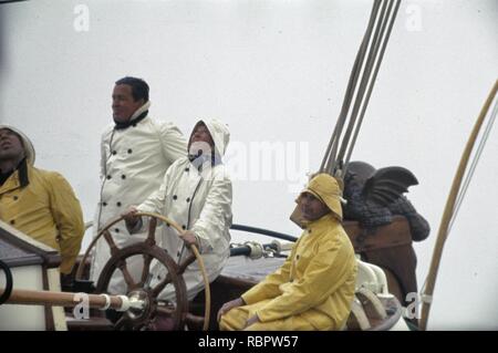 100 course Mijls op IJsselmeer HKH Prinses Beatrix en Zijne Koninklijke Hoogheid , Bestanddeelnr 254-8127. Banque D'Images