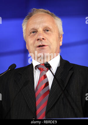 Varsovie, Mazovie / Pologne - 2006/05/21 : Stefan Niesiolowski, plate-forme civique Platforma Obywatelska chef de parti au cours de la politique national Congress Banque D'Images