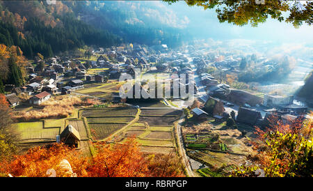 Les Villages historiques de Shirakawa-go et Gokayama, Japon Banque D'Images