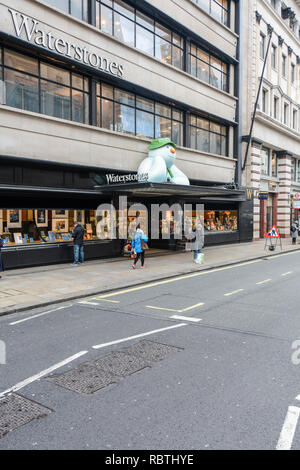 Raymond Briggs' Bonhomme en dehors de Waterstones flagship sur Piccadilly, Londres, UK Banque D'Images