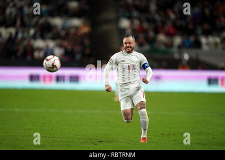 Abu Dhabi, EAU. Jan 12, 2019. 11 janvier 2019, Mohammed bin Zayed Stadium, Abu Dhabi, Émirats arabes unis ; déroulées d football, Philippines et Chine ; Stephan Schrock de Philippines : Action Crédit Plus Sport Images/Alamy Live News Banque D'Images