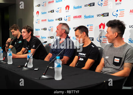 Adélaïde, Australie. 12 janvier 2019 - Conférence de presse de course officiel TDU, avec Mike Turtur TDU, Directeur de Course, Daryl Impey (Mitchelton-SCOTT) 2018 Champion de TDU, Peter Sagan (BORA-hansgrohe), Richie Porte (Trek-Segafredo) & Caleb Ewan (Lotto-Soudal), Tour Down Under, en Australie le 12 janvier 2019 Credit : Gary Francis/ZUMA/Alamy Fil Live News Banque D'Images