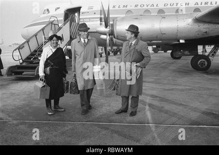 Aankomst bekende Franse bergbeklimmer Edmund Hillary op doorreis naar Londen, t, Bestanddeelnr 911-9214. Banque D'Images