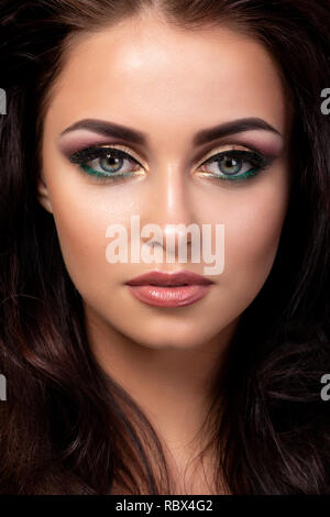 Portrait de femme belle soirée avec composent Banque D'Images