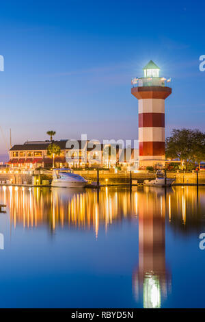 Hilton Head, Caroline du Sud, USA phare au crépuscule. Banque D'Images