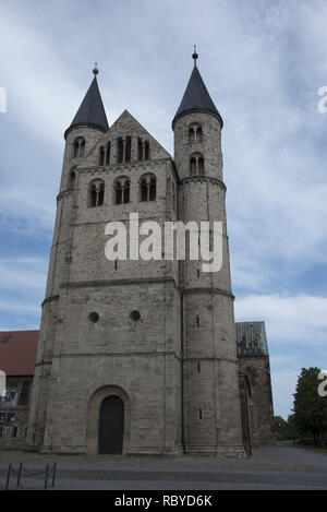 Le monastère Unser Lieben Frauen a été trouvé dans l'année 1015 à Magdeburg. Pour de très longues années, c'était une abbaye de Prémontrés. Das Kloster Unser L Banque D'Images