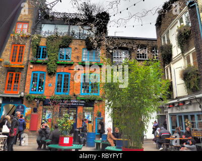 Neal s Yard Square à Covent Garden - Londres - Royaume-Uni Banque D'Images