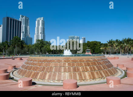 Fontaine en poivre Bayfront Park, le centre-ville de Miami (Florida). Banque D'Images