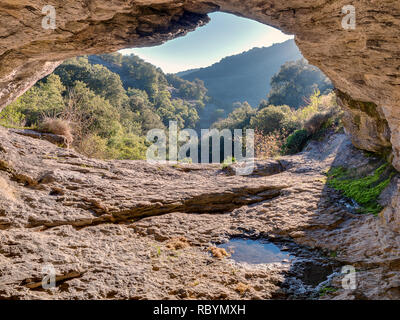 Dans la grotte de Los Goros Goros Canyon, Hueto Arriba en Alava, près de Vitoria-Gasteiz, Pays Basque, Espagne Banque D'Images