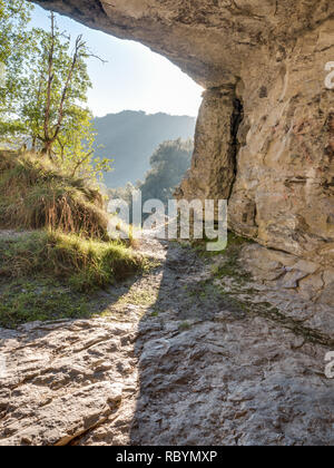 Dans la grotte de Los Goros Goros Canyon, Hueto Arriba en Alava, près de Vitoria-Gasteiz, Pays Basque, Espagne Banque D'Images