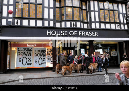 House of Fraser department store à Shrewsbury fermeture vente signer en décembre 2018 le Shropshire England UK KATHY DEWITT DE WITT Banque D'Images