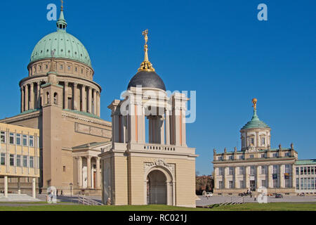 Alter Markt mit Nikolaikirche, VG Fortunaportal, HG 156 (Altes Rathaus, Baumeister Johann Boumann, 1753-1755, Potsdam, Brandebourg, Allemagne, Union européenne Banque D'Images