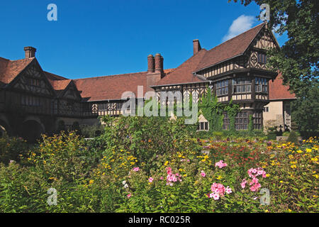 Schloss Cecilienhof, Neuer Garten, Potsdam, Brandebourg, Allemagne, Europa | Château Cecilienhof, nouveau jardin, Potsdam, Brandebourg, Allemagne, Europe Banque D'Images