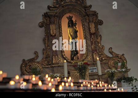 Die schwarze Madonna dans der Klosterkirche St. Joseph, Beilstein, Landkreis Cochem-Zell, Rheinland-Pfalz, Deutschland, Europa | la Vierge Noire en th Banque D'Images