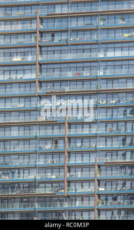 Dubaï, Émirats arabes unis - Octobre 2018 : immeubles modernes dans le quartier des affaires. Banque D'Images