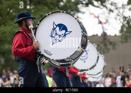 Washington, D.C., USA - 4 juillet 2018, le jour de l'indépendance nationale, le défilé Blue Devils Pulaski en fanfare, de Pulaski, New York Banque D'Images