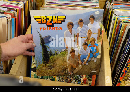 Enregistrement LP de BZN : Amis Banque D'Images