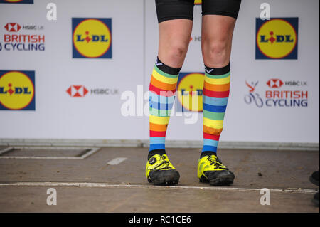 Cycloparc PPJ, Gravesend, Kent, UK, 12 janvier 2019. Chaussettes à rayures sur le podium aux Championnats du monde de cyclo-cross britannique HSBC. © David Partridge/Alamy Live News Banque D'Images