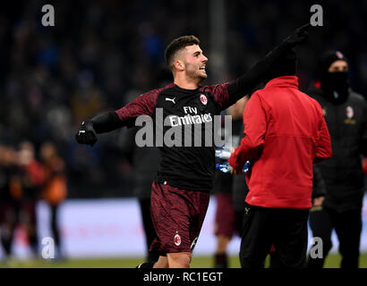 Genova, Italie. Jan 12, 2019. L'AC Milan's Patrick Cutrone célèbre lors de la coupe d'Italie en 16 de Finale match de foot entre AC Milan et la Sampdoria de Gênes, Italie, le 12 janvier 2019. L'AC Milan a gagné 2-0. Credit : Daniele Mascolo/Xinhua/Alamy Live News Banque D'Images