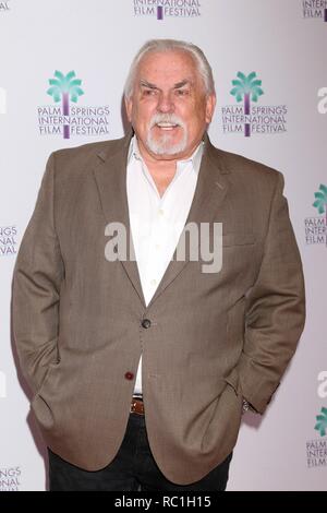 Palm Springs, CA. Jan 11, 2019. John Ratzenberger aux arrivées pour marcher jusqu'à Vegas en première mondiale au 30ème Festival International du Film de Palm Springs, Richards Centre for the Arts à l'école secondaire de Palm Springs, Palm Springs, CA, le 11 janvier 2019. Credit : Priscilla Grant/Everett Collection/Alamy Live News Banque D'Images