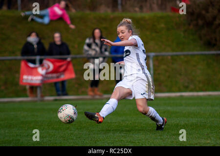 Swansea City Chers Cardiff City hôte Femmes dans le Women's Welsh Premier League à Llandarcy Academy of Sport. Lewis Mitchell/YCPD. Banque D'Images