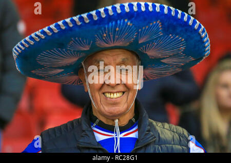 12 janvier 2019, Bramall Lane, Sheffield, Angleterre ; Sky Bet Championship, Sheffield United vs Queens Park Rangers ; QPR fan tous habillés Crédit : Craig Milner/News Images images Ligue de football anglais sont soumis à licence DataCo Banque D'Images