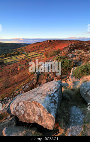 Coucher du soleil sur le bord Buxton, parc national de Peak District, Derbyshire Dales, England, UK Banque D'Images