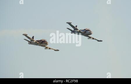 Une paire de BAC 167 Strikemasters 2018 concert au Festival de l'air de Bournemouth Banque D'Images