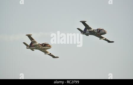 Une paire de BAC 167 Strikemasters 2018 concert au Festival de l'air de Bournemouth Banque D'Images