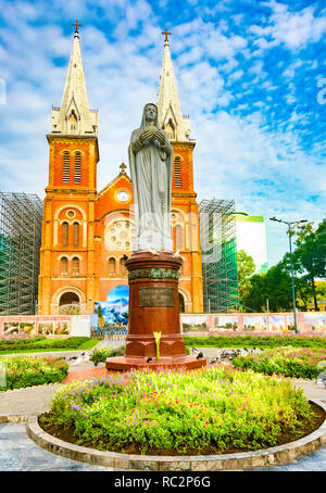 Basilique-cathédrale Notre-Dame de Saigon à Ho Chi Minh Ville, Vietnam Banque D'Images
