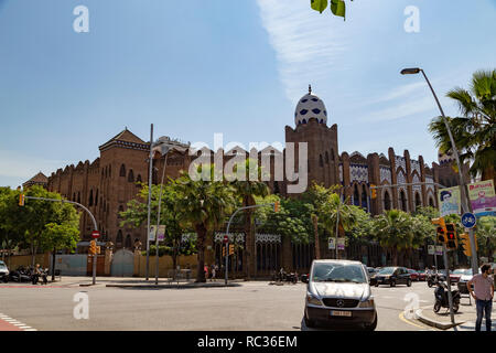 Vue extérieure de détail sur la Plaza de Toros Monumental (Arènes) à Barcelone - Catalogne, Espagne Banque D'Images