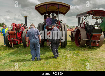 Les moteurs de traction à Preston Vintage Rallye à vapeur, Kent, Angleterre Banque D'Images