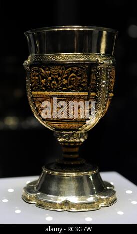 L'art carolingien La mal nommée Lebuinus calice. Aix-la-Chapelle, Allemagne, 790-810. Bol fait   en ivoire, montée sur un châssis d'argent, fait   Carlolingian dans les ateliers de l'Empire. L'assemblage d'argent date de 14ème siècle. Musée Catharijneconvent. Utrecht. Aux Pays-Bas. Banque D'Images