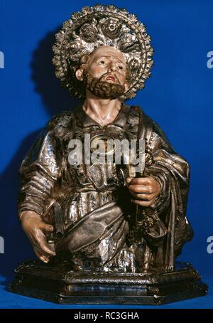 PEDRO, San (Betsaida, ? -Roma,64 a 67). Apóstol principal de Jesucristo y primer papa de la Iglesia Católica. Busto-relicario de plata, policromada repujada y cincelada, obra de Francesc VIA (1696). Iglesia del Prioral de Sant Pere de Reus. Provincia de Tarragone. Cataluña. Banque D'Images