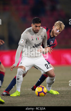 Emre pouvez (Juventus) Filip Helander (Bologne) au cours de la 'Italien Italie Cup' match entre Bologne 0 - 2 Juventus au stade Renato Dall'Ara, le 12 janvier 2019 à Bologne, en Italie. Credit : Maurizio Borsari/AFLO/Alamy Live News Banque D'Images