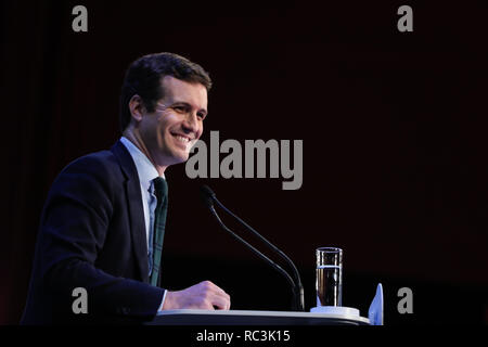 Madrid, Espagne. 13e Janvier 2019. PABLO CASADO, Président de la partie populaire présentant les candidats pour les assistants. Le PP de Madrid a célébré ce dimanche une grande loi sur le théâtre Goya la présentation de José Luis Martínez-Almeida et Isabel Díaz Ayuso qui seront les candidats du PP pour la mairie et la Communauté de Madrid, respectivement, pour les prochaines élections régionales et locales de mai le Jan 13, 2019 à Madrid, Espagne Credit : Jesús Encarna/Alamy Live News Banque D'Images