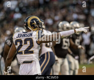 Oakland, Californie, USA. Août 14, 2015. Saint Louis Rams Trumaine évoluait Johnson (22) le vendredi 14 août 2015, à Oakland, Californie. Les raiders battu les Rams 18-3 dans un match pré-saison. Crédit : Al Golub/ZUMA/Alamy Fil Live News Banque D'Images