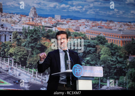 Pablo Casado, Président de la National populaires Partie parlant au cours de la loi. Le PP de Madrid célèbre une multitude de loi au théâtre Goya la présentation de José Luis Martínez-Almeida et Isabel Díaz Ayuso qui seront les candidats du PP pour la mairie et la Communauté de Madrid, respectivement, pour les prochaines élections régionales et locales de mai le Jan 13, 2019 à Madrid, Espagne. Banque D'Images