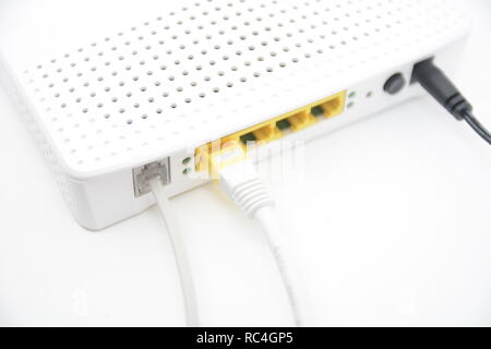 Internet connexion modem routeur lignes lignes de téléphone Banque D'Images