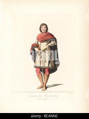 Costume militaire d'un gentleman toscan, 15ème siècle. Il porte une cape rouge bordée de noir, blanc, rouge doublet des bas et des bottes en cuir jaune. Il est titulaire d'un sabre et d'épée avec des poignées d'or. D'après une peinture par Matteo di Giovanni à l'Académie des beaux-arts, Sienne. Illustration dessinée et lithographiée coloriée par Paul Mercuri avec texte par Camille Bonnard de 'costumes historiques du 12ème au 15ème siècles,' Levy Fils, Paris, 1861. Banque D'Images