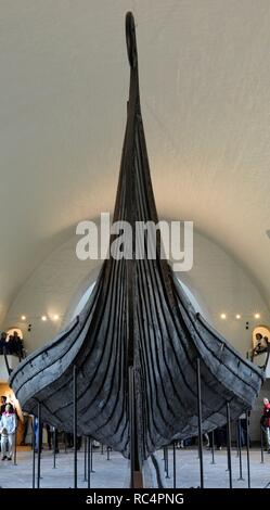 Navire Oseberg. Réalisés en bois de chêne. 9e siècle. Viking Ship Museum. Oslo. La Norvège. Banque D'Images