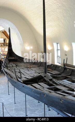 Navire Oseberg. Réalisés en bois de chêne. 9e siècle. Viking Ship Museum. Oslo. La Norvège. Banque D'Images