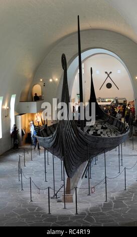 Navire Oseberg. Réalisés en bois de chêne. 9e siècle. Viking Ship Museum. Oslo. La Norvège. Banque D'Images