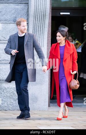 Birkenhead, Wirral, UK. 14Th jan 2019. Le prince Harry et Meghan Markle ont visité Birkenhead Hôtel de ville dans le cadre de leur visite à la Wirral le lundi, Janvier 14, 2019, et de leur premier engagement royal de 2019. Crédit : Christopher Middleton/Alamy Live News Banque D'Images