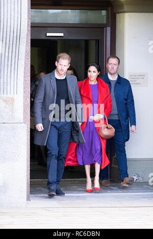 Birkenhead, Wirral, UK. 14Th jan 2019. Le prince Harry et Meghan Markle ont visité Birkenhead Hôtel de ville dans le cadre de leur visite à la Wirral le lundi, Janvier 14, 2019, et de leur premier engagement royal de 2019. Crédit : Christopher Middleton/Alamy Live News Banque D'Images