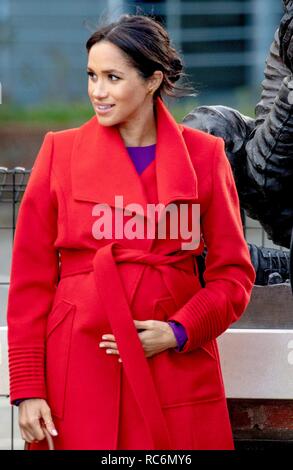 Birkenhead, UK. 14 janvier, 2019. Meghan, La Duchesse de Sussex à Hamilton Square à Birkenhead, le 14 janvier 2019, à respecter un certain nombre d'organisations locales qui appuient et l'autonomisation des groupes au sein de la communauté Photo : Albert Nieboer/ Pays-Bas OUT/Point de vue OUT | Crédit : afp photo alliance/Alamy Live News Banque D'Images