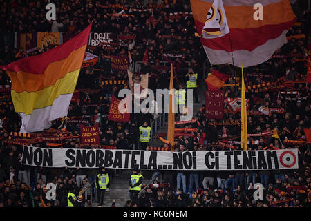 Foto Alfredo Falcone - LaPresse14/01/2019 Roma ( CalcioRoma Italia)Sport - Virtus EntellaTim Cup 2018 - 2019 Stadio Olimpico di RomaNella photo:striscionePhoto Alfredo Falcone - LaPresse14/01/2019 Roma (Italie)Sport SoccerRoma EntellaTim - Virtus Cup 2018 2019 - Stade Olympique de RomaIn le pic:banner Banque D'Images